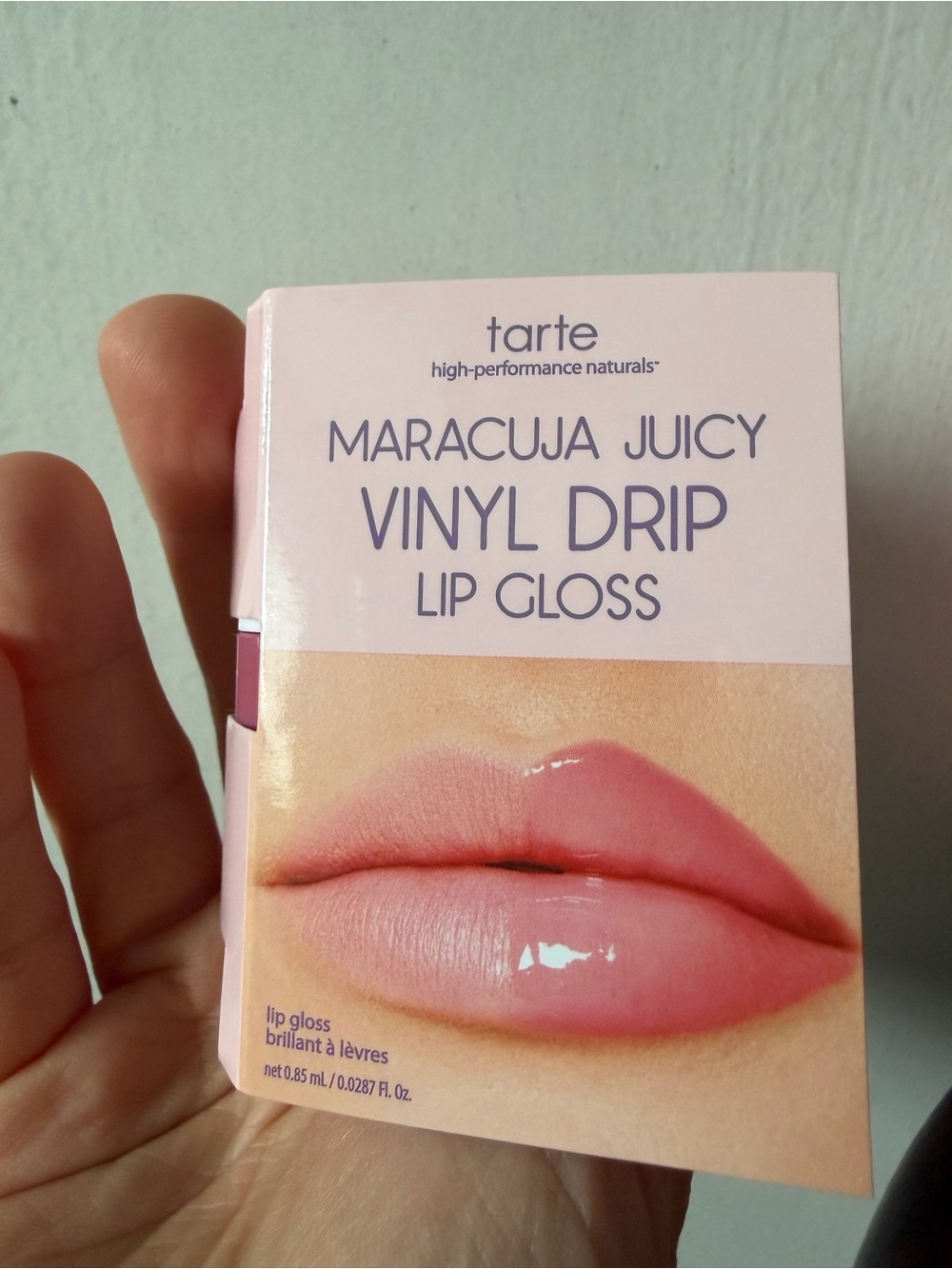 New 10 piece Makeup products (lipstick,primer & eyebrow, Makeup bag & more) - Picture 9 of 16